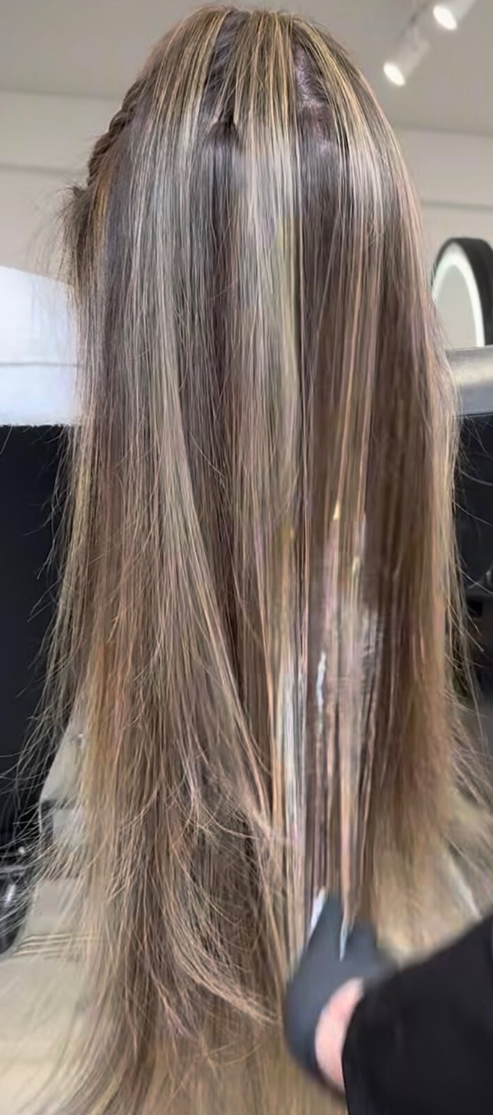 Blonde highlight service in progress